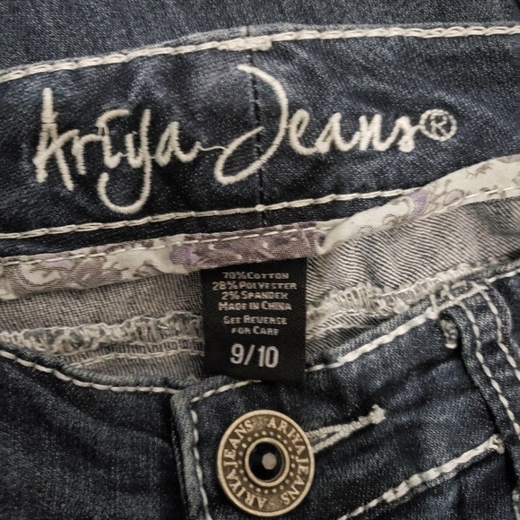 ❤️Ariya❤️Jean's - Picture 4 of 5